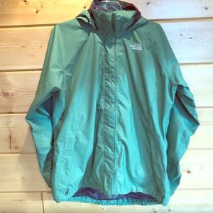 The North Face Large hyvent green winter coat rain